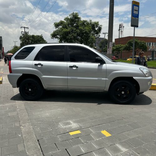KIA SPORTAGE 2.0 AT 2000CC - Image 7