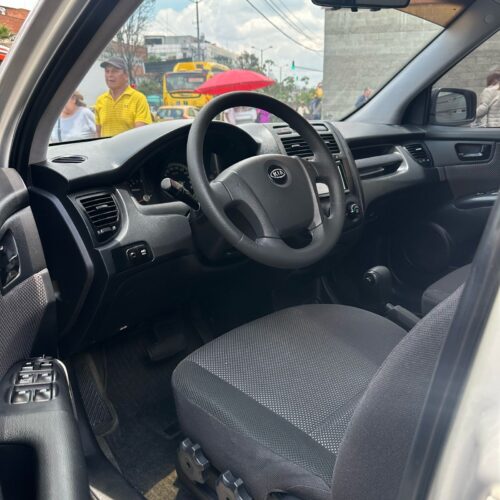 KIA SPORTAGE 2.0 AT 2000CC - Image 12