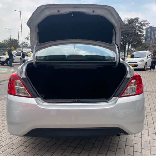 NISSAN VERSA DRIVE CONNECT MT 1600CC 2AB ABS CR 2020 - Image 13