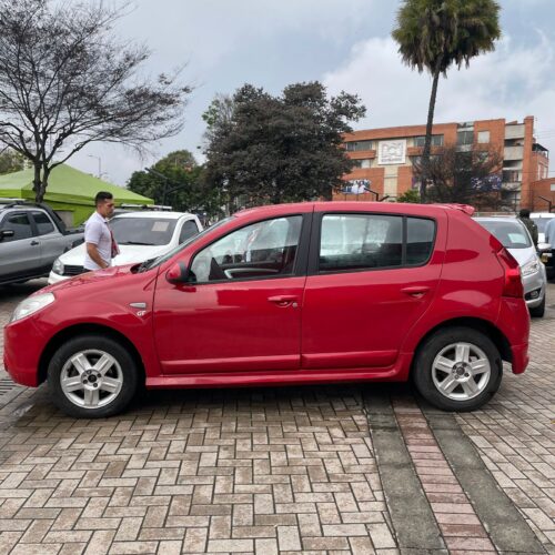RENAULT SANDERO GT LINE MT 1600CC 16V FE MOD 2011 - Image 4