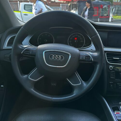 AUDI A4 B8 1.8 TFSI AMBITION MT 1800CC T MOD 2014 - Image 11