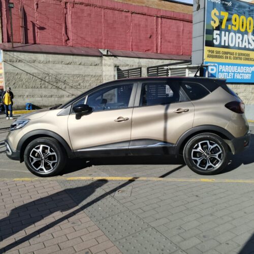 RENAULT CAPTUR ICONIC TP 1300CC T MOD 2023 - Image 4