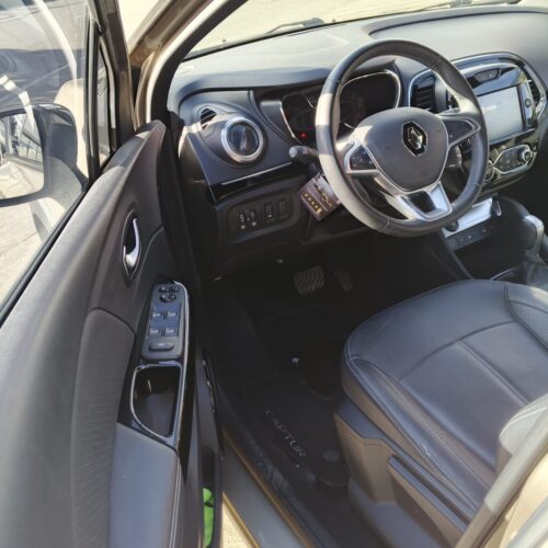 RENAULT CAPTUR ICONIC TP 1300CC T MOD 2023 - Image 9